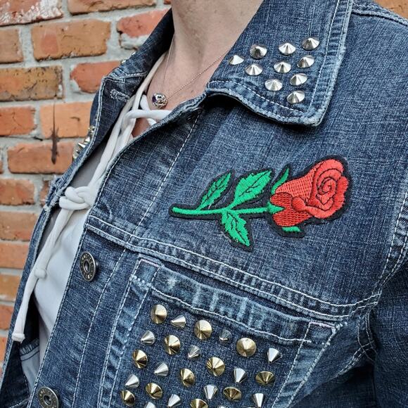 Woman's Studded denim jacket with patches sz.M - Picture 5 of 12